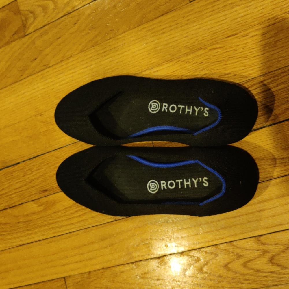 Size 9 black rothys